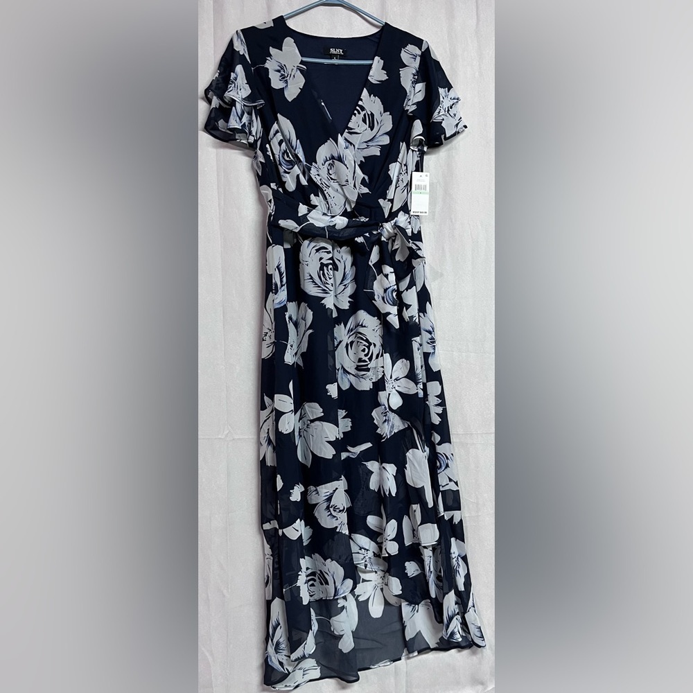 SLNY Floral Flutter Sleeve Wrap Dress Size 8 NWT - Picture 3 of 6